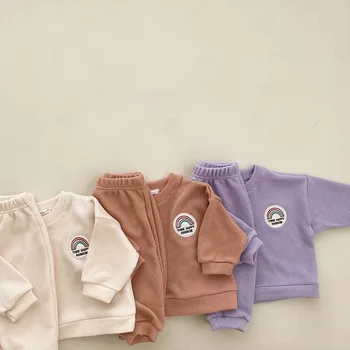 2023 Новый комплект одежды для маленьких мальчиков, детская теплая флисовая рубашка, пуловер для маленьких девочек, топы + брюки, костюм, комплект детской одежды из 2 предметов