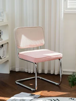 Обеденный стул Мебель для дома Вельвет Скандинавский дизайн Кресла для гостиной спальни Стулья для макияжа Современная спинка Настольные табуреты